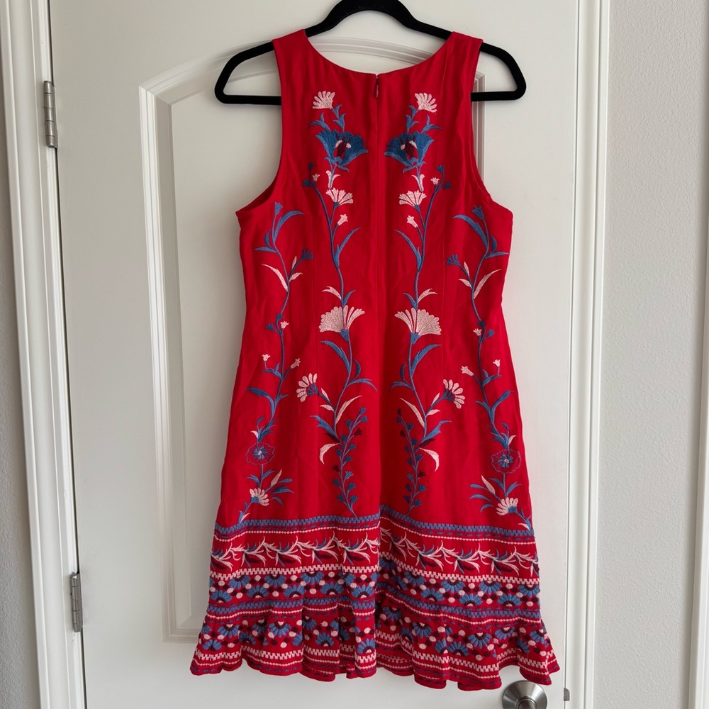 Anthropologie Akemi + Kin Red Sleeveless Embroidered Shift Dress Size M - Picture 2 of 5